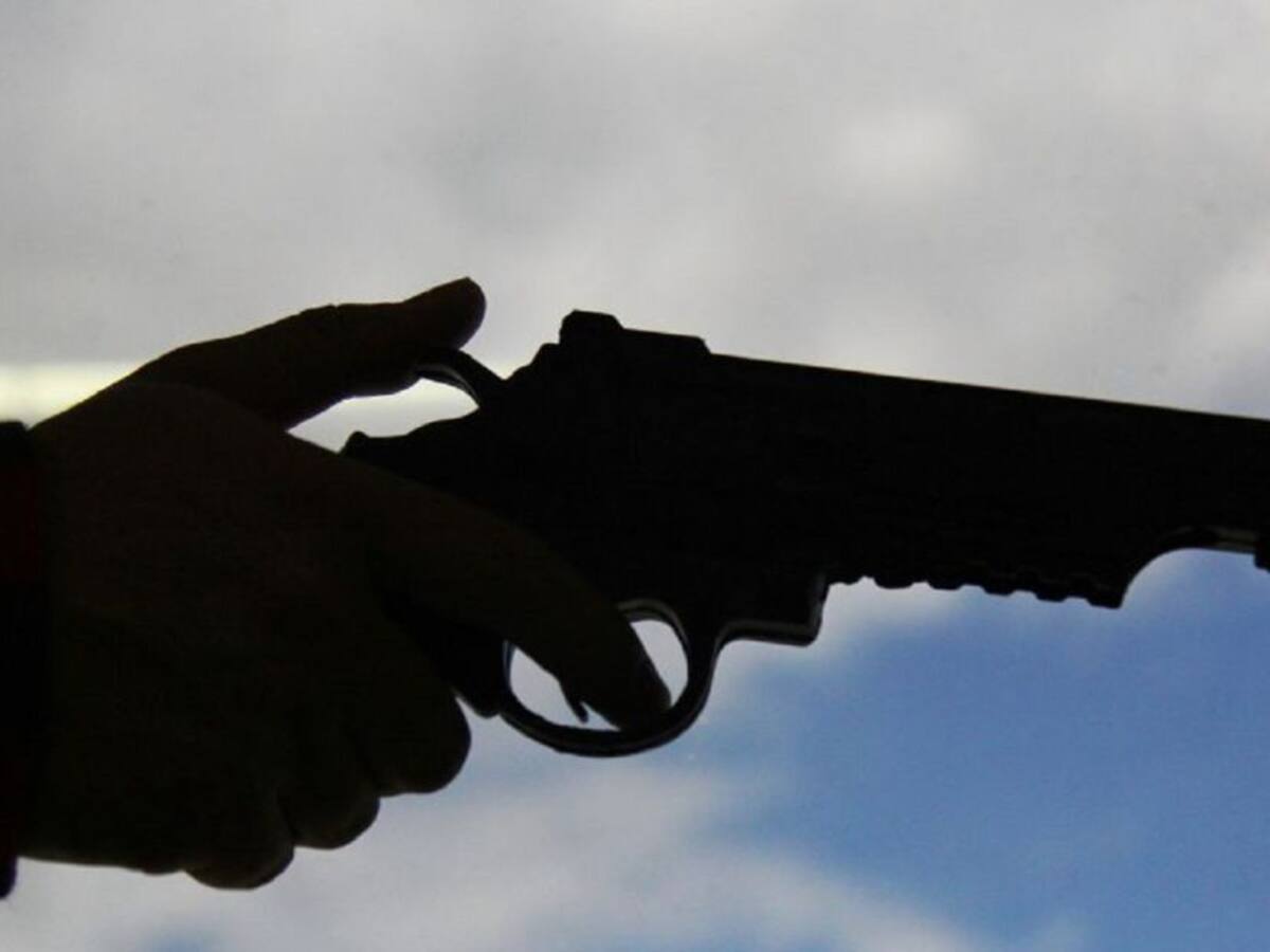 Masacre en el Águila: tres hombres y dos mujeres las víctimas