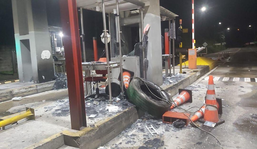 Peaje Tarapacá 1 en la vía Manizales - Pereira