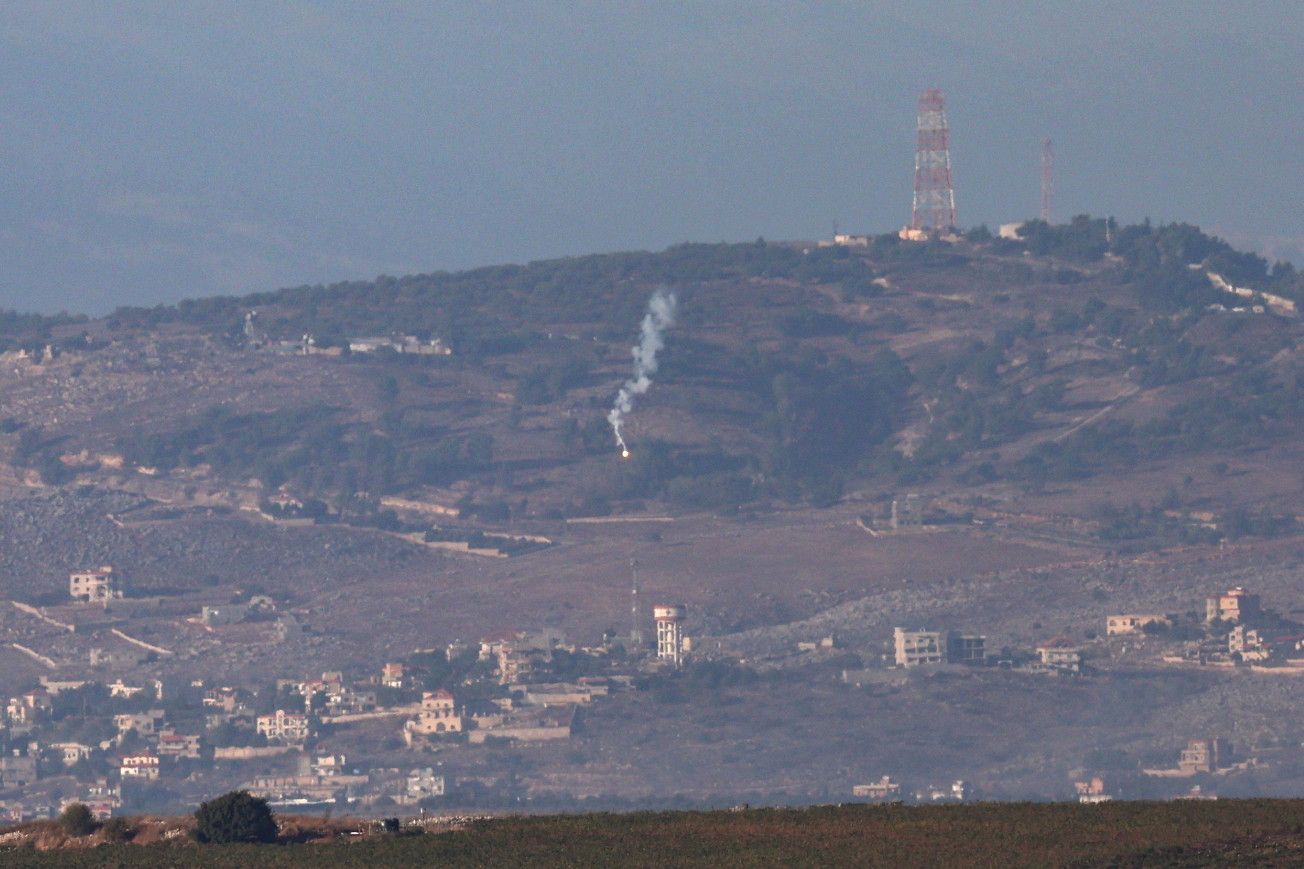 Hezbolá lanzó cerca de 180 proyectiles desde el Líbano hacia Israel. (Foto: EFE)