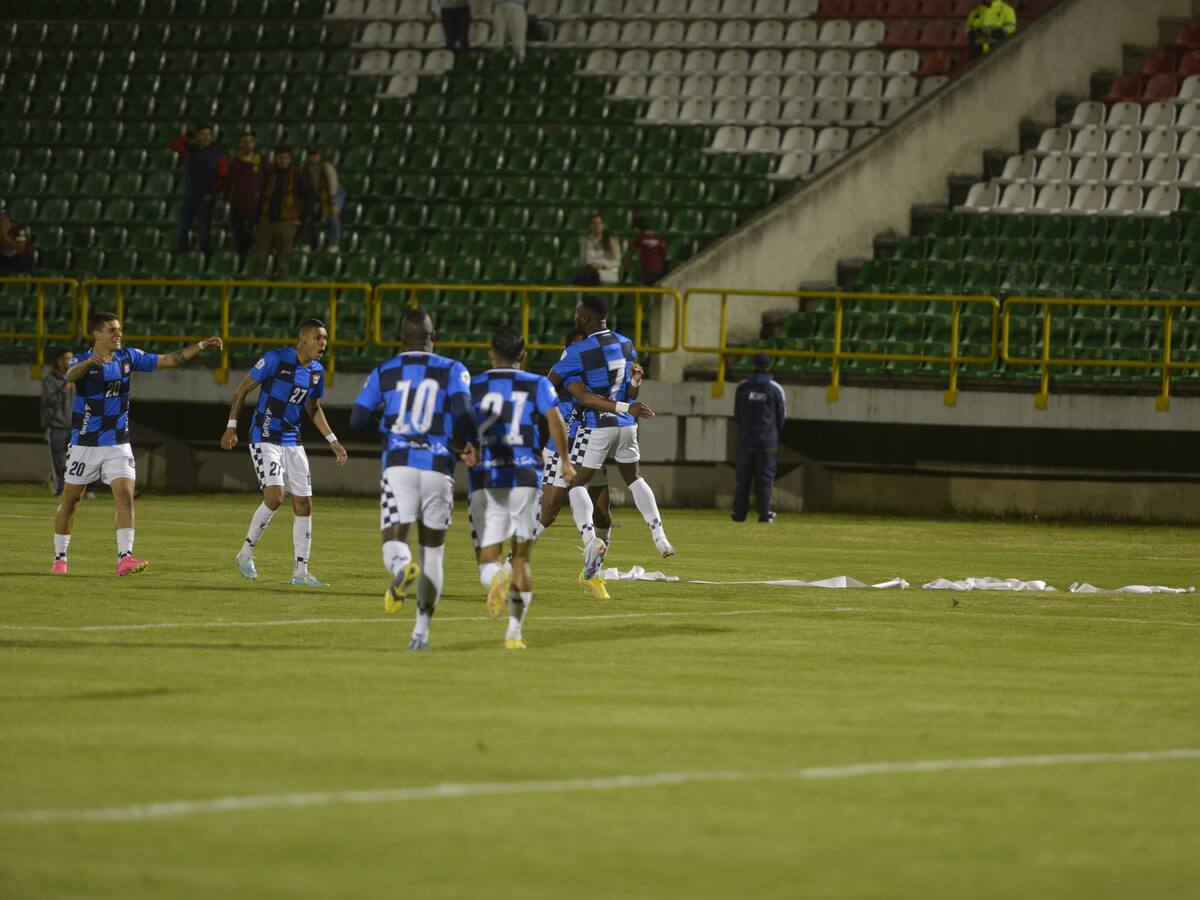 Boyacá Chicó empata con Bucaramanga y abona terreno en el sueño por clasificar