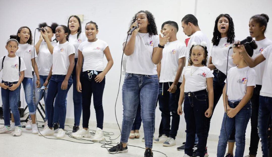 Se hicieron muestras de talento del Coro Góspel y la Danza Son de Negro, ambos ganadores de convocatorias del Ministerio de Cultura
