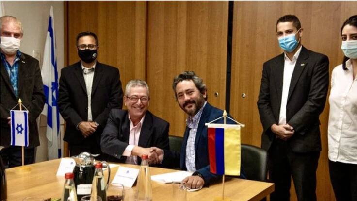 La foto que comprobaría las reuniones de Colombia e Israel en 2021: ¿hablaban de Pegasus?