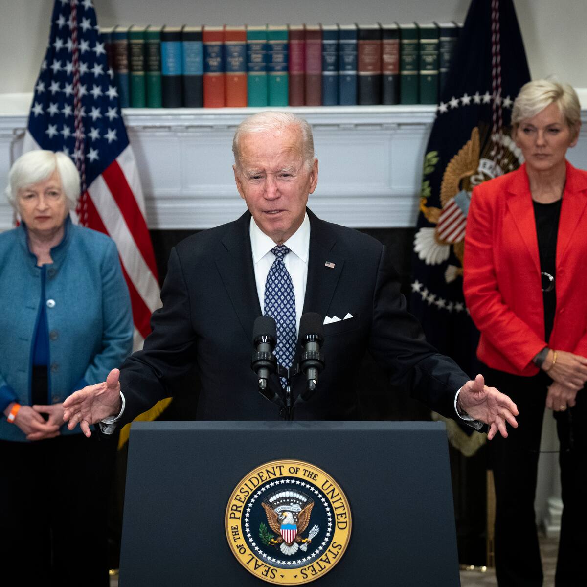 Biden acusa a compañías petroleras y gas de “lucrarse con la guerra” rusa en Ucrania