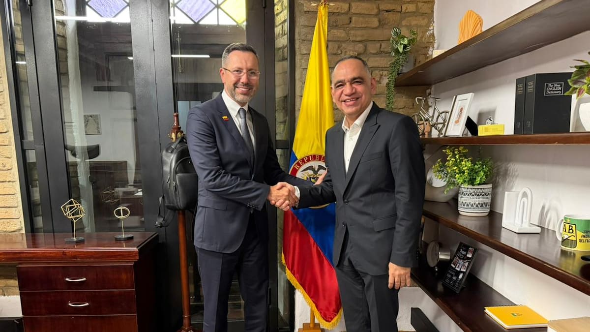 Alcalde de Santa Marta se reúne con MinVivienda para avanzar en proyectos de agua y alcantarillado