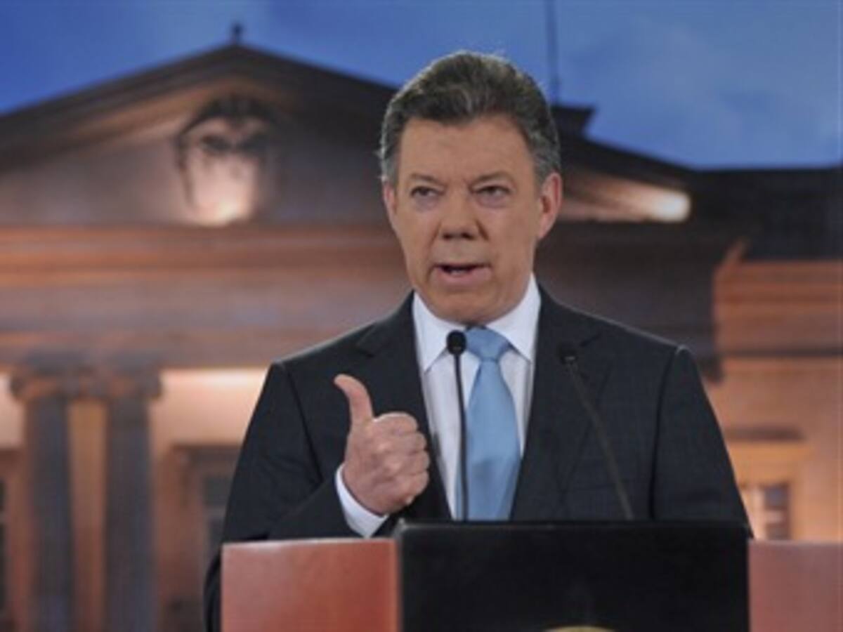 “En circunstancias como éstas debemos olvidar rencillas y rencores”: Santos a Pastrana