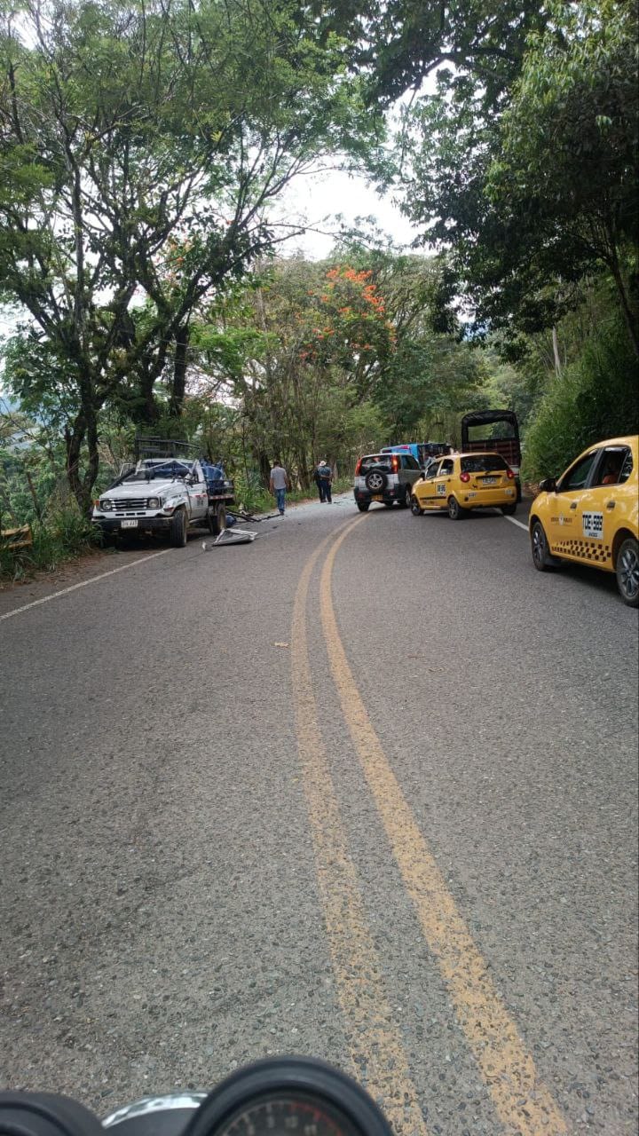 Accidente de tránsito en Andes. Foto: Denuncias Antioquia.