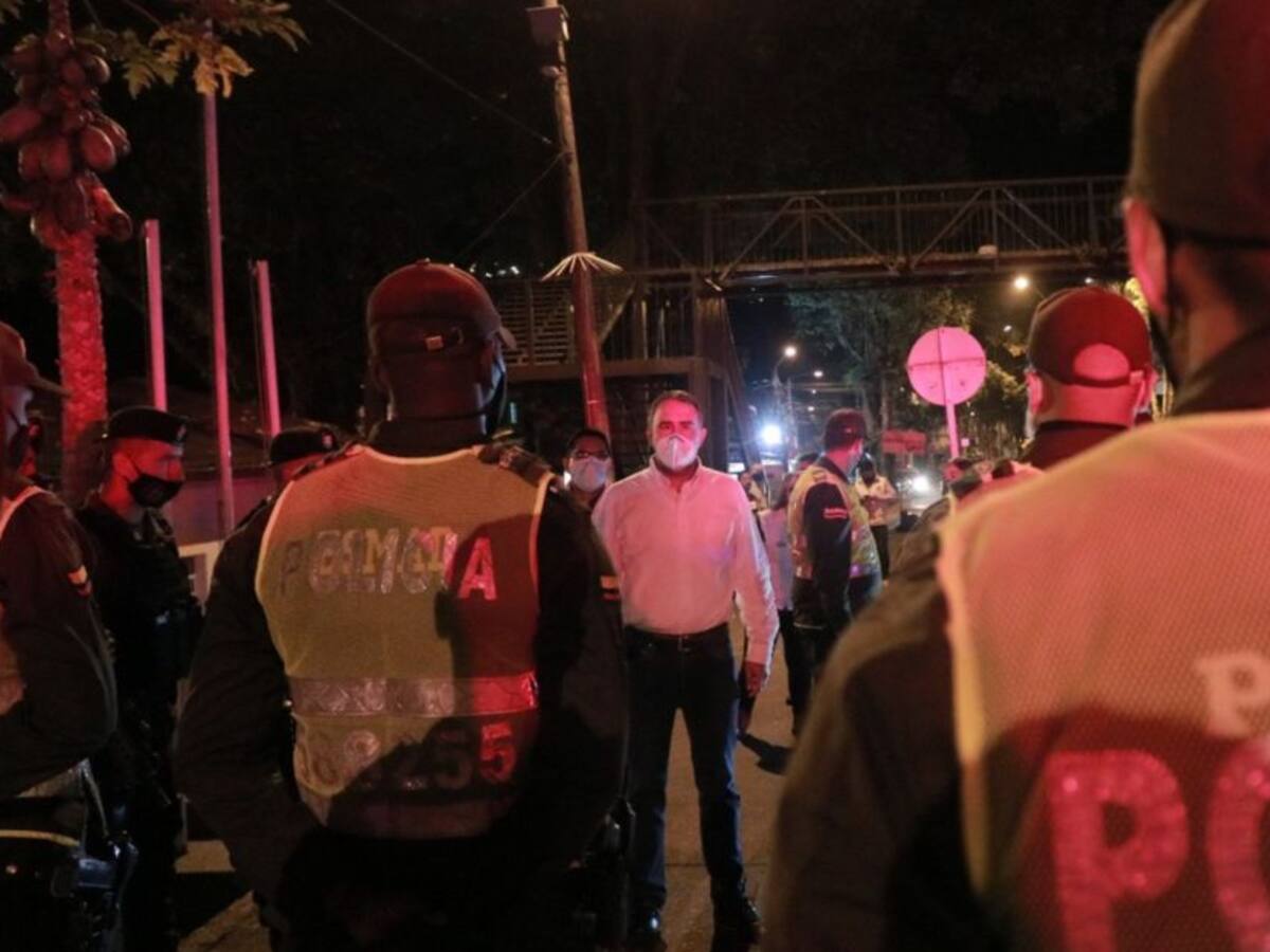 Amplio dispositivo de seguridad para el fin de semana de los descuentos
