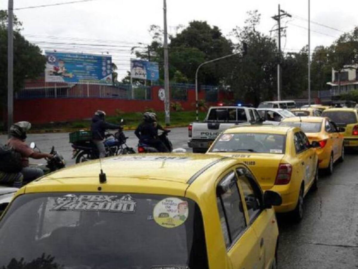 En Armenia levantan pico y placa para taxis debido a contingencia por el gas