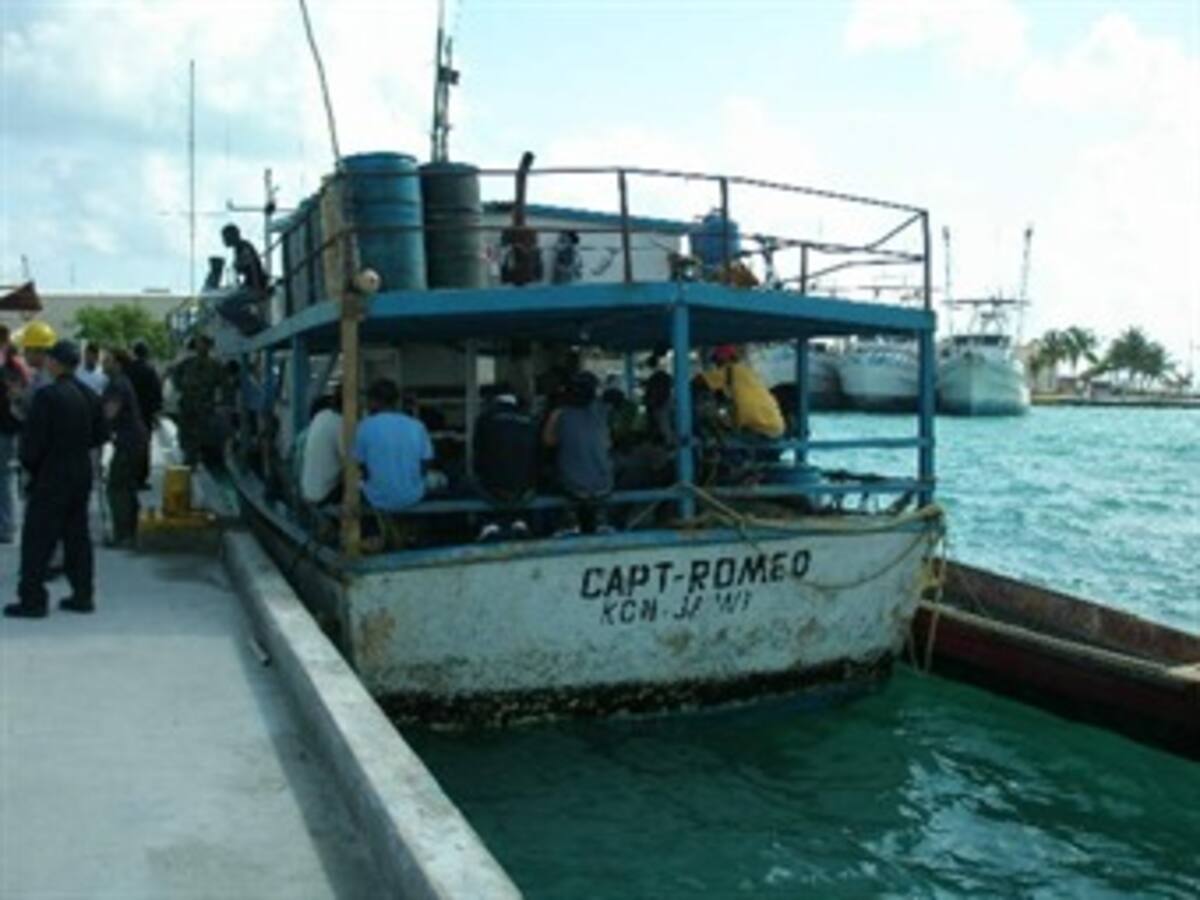 Detienen barco Jamaiquino que realizaba pesca ilegal en aguas colombianas