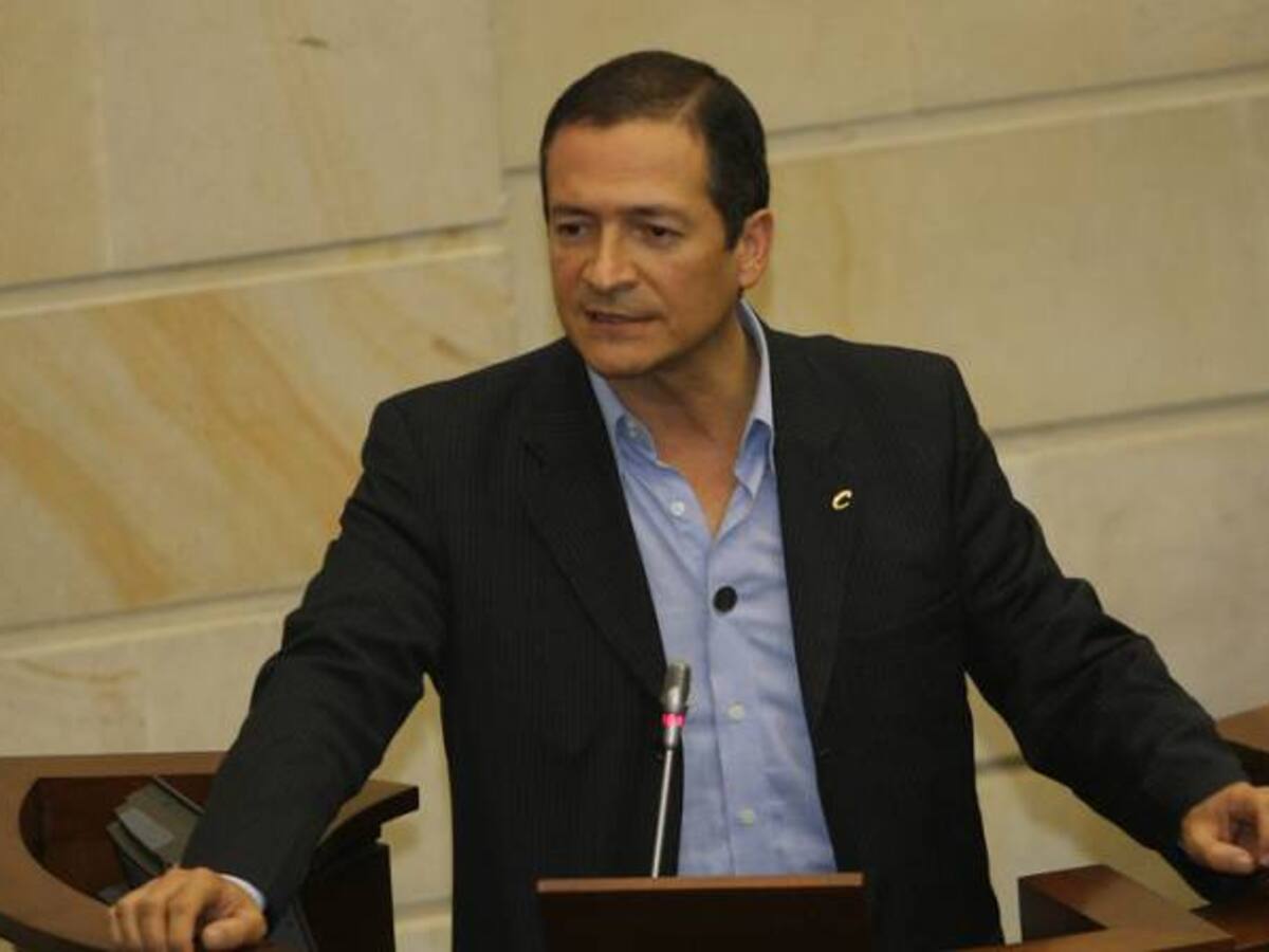 Conservadores le dicen No a la reunión con Pastrana