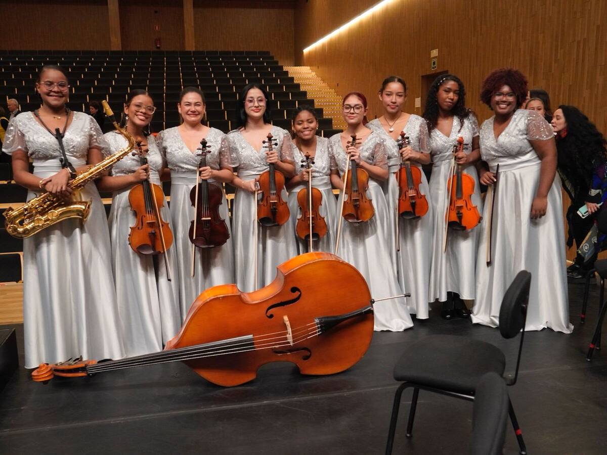 Orquesta Sinfónica de Bolívar UNIBAC terminó gira de presentaciones en España