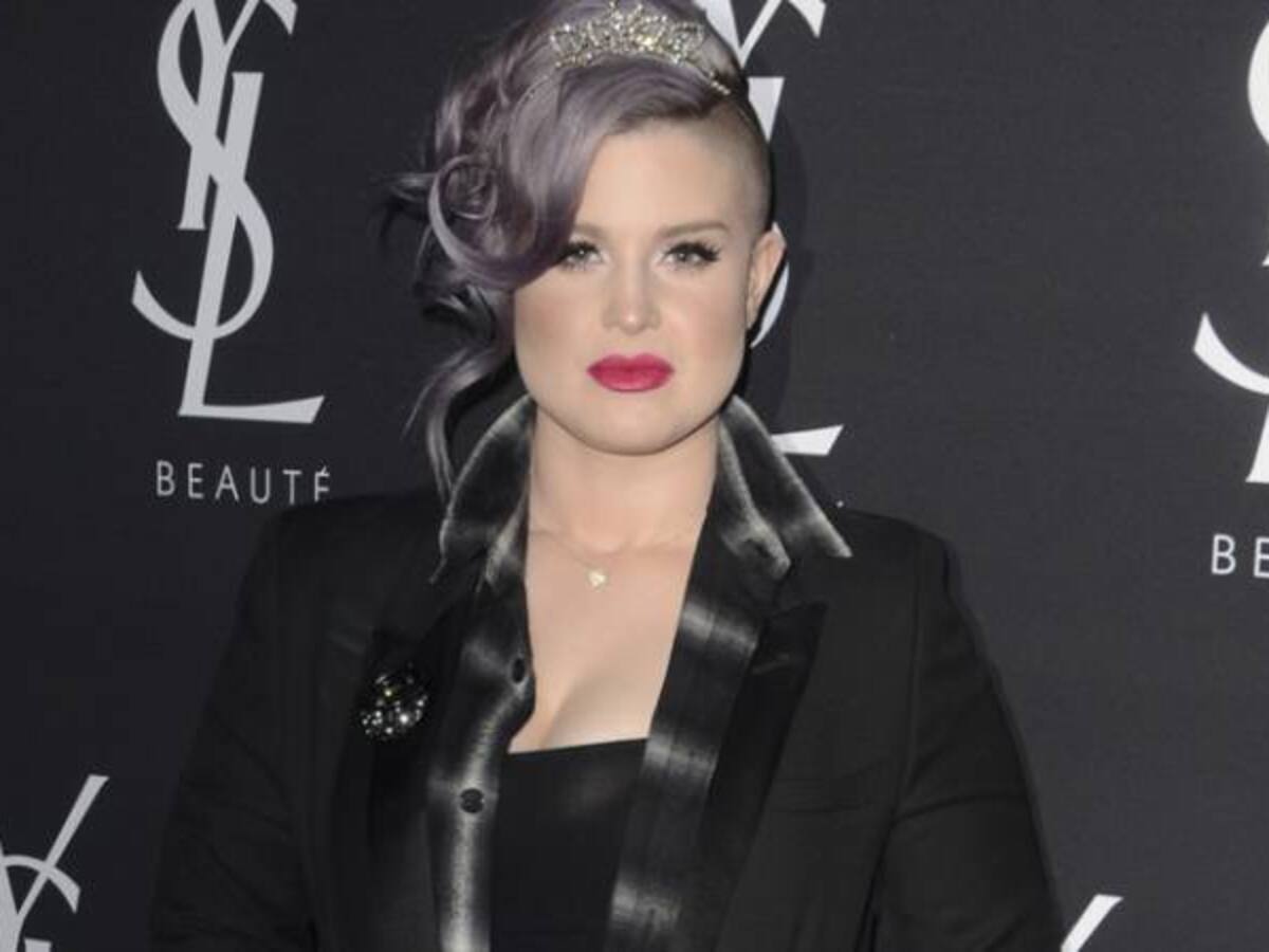 Kelly Osbourne publica en Twitter el teléfono de la amante de su padre
