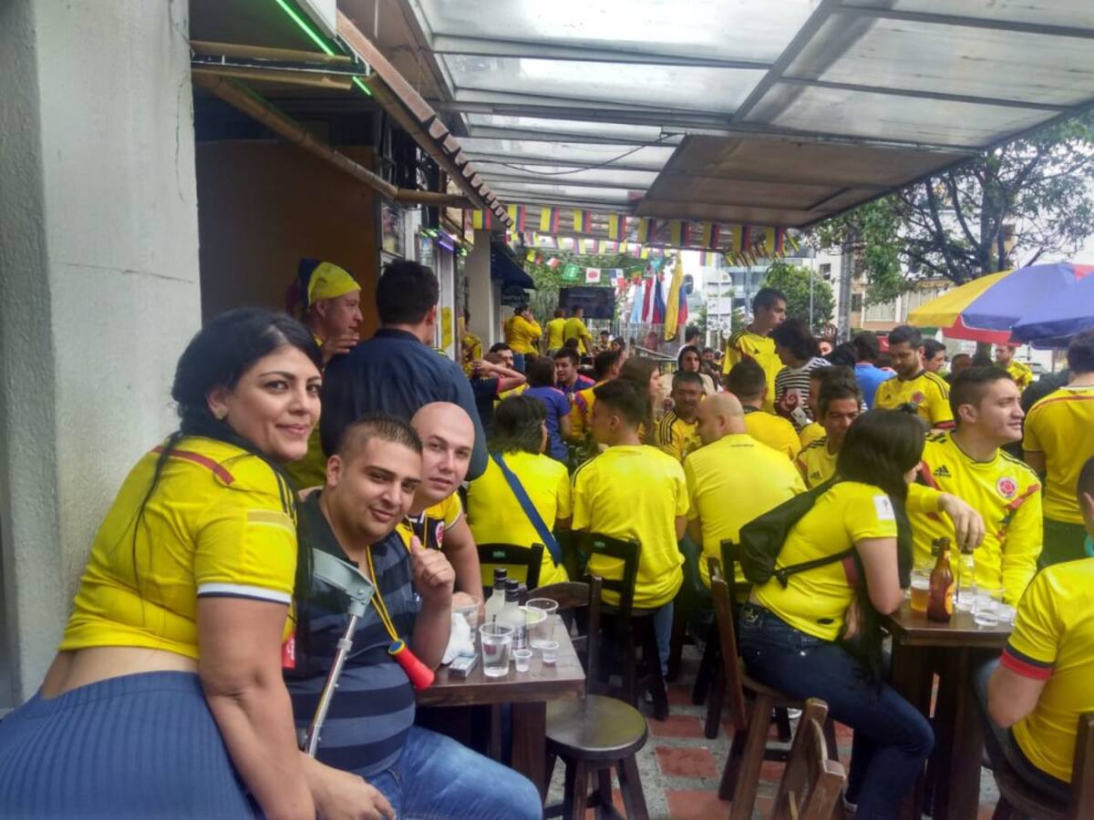 Celebración en Manizales después del triunfo de la selecicón Colombia en Rusia