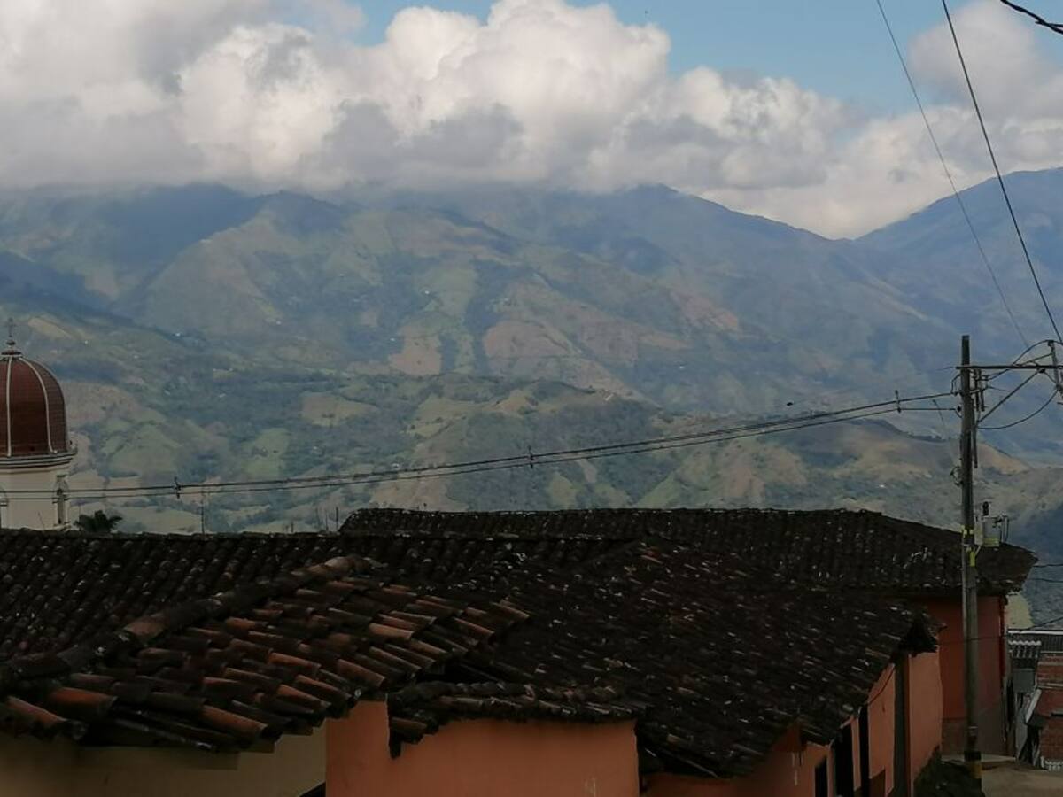 Por amenazas, el transporte público rural suspendió el servicio en Ituango