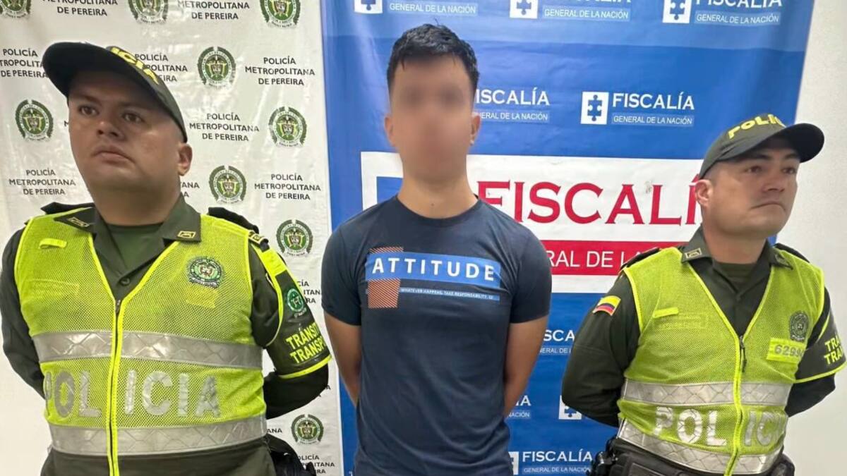 Joven que escondía lingotes de oro en sus tenis fue capturado en Risaralda