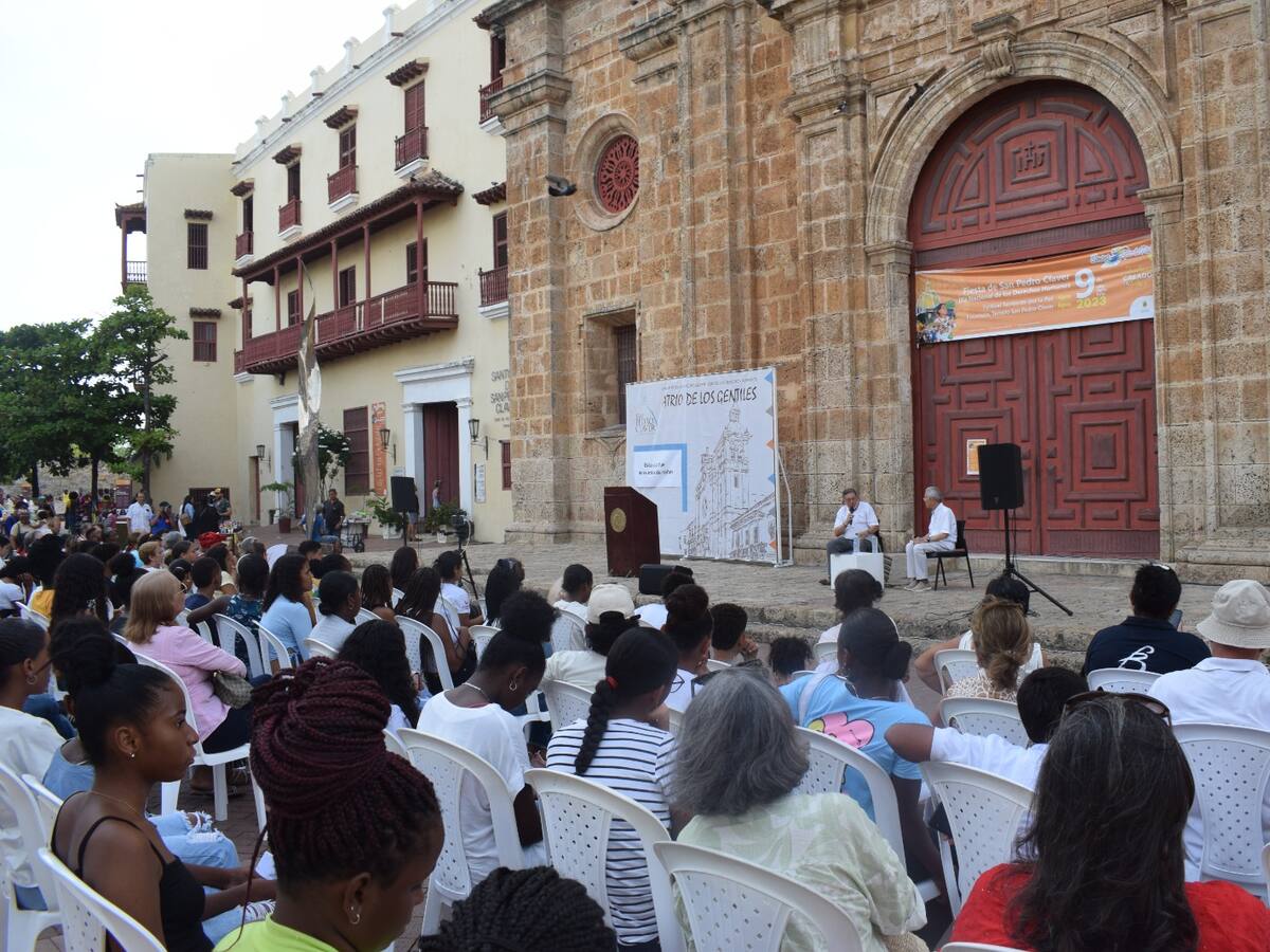 Atrio de los Gentiles recibió visita del Padre Francisco de Roux