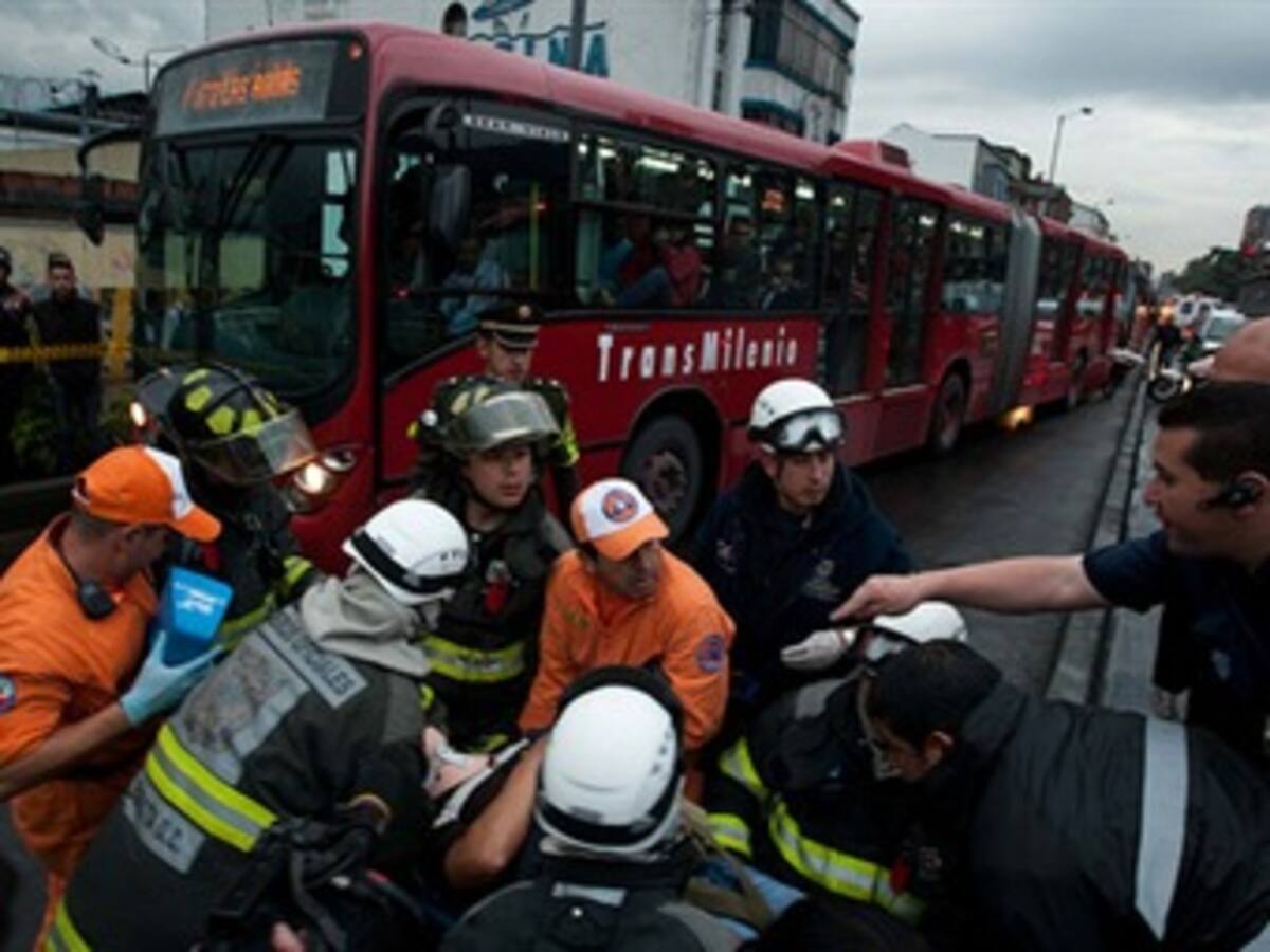 Choque múltiple de Transmilenio deja 31 heridos