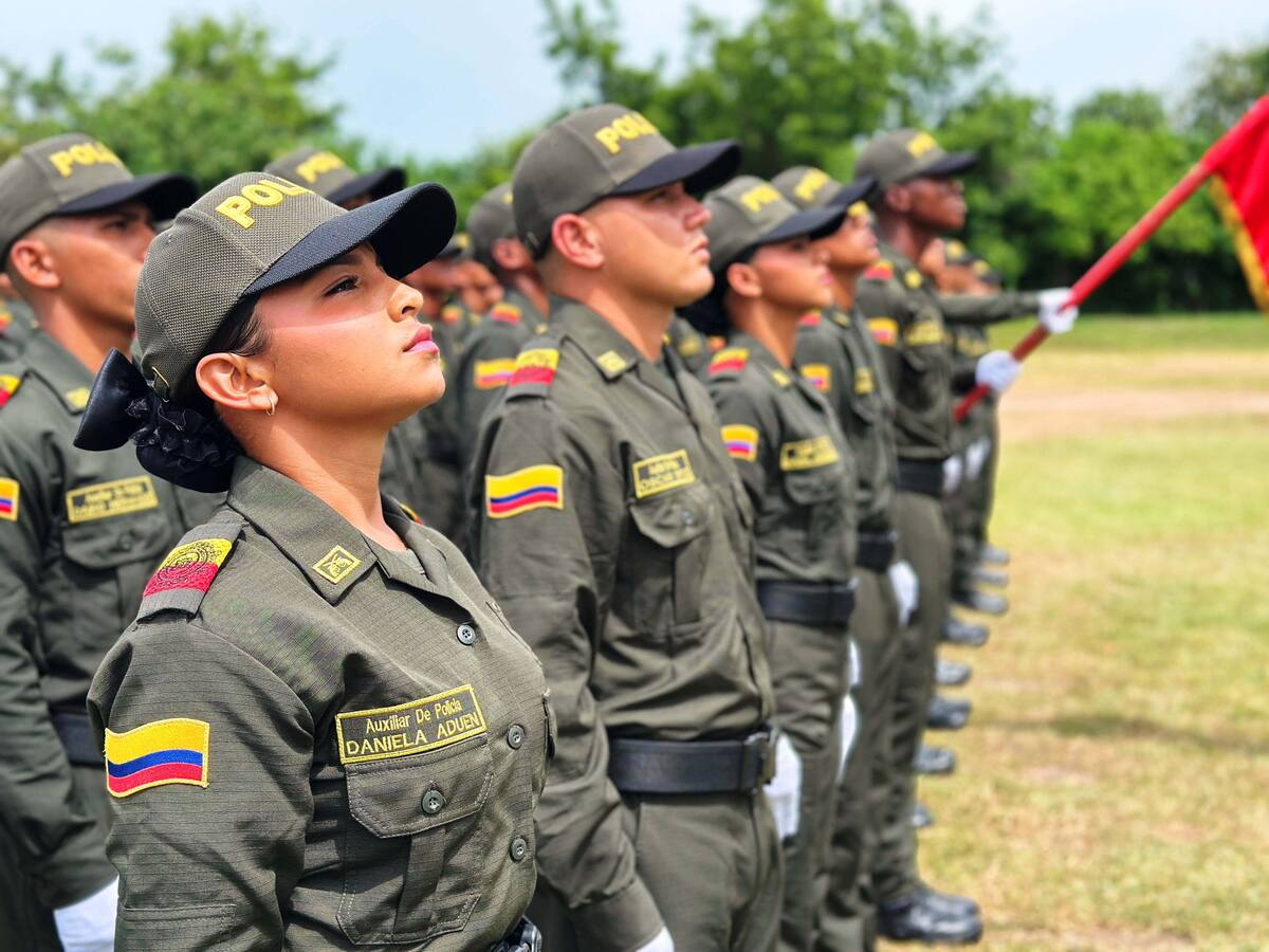 Bolívar se viste de honor: 45 jóvenes juraron proteger a su comunidad