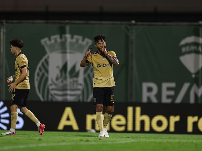 Vila do Conde, PORTUGAL - AUGUST 28: Luis Suarez of Sporting CP celebrates goal during the Liga Portugal Betclic 2026/27 match between Rio Ave and Sporting CP at Estadio dos arcos, on August 28, 2026 in Vila do Conde, Portugal. (Photo by Luis Eiras/NurPhoto via Getty Images)