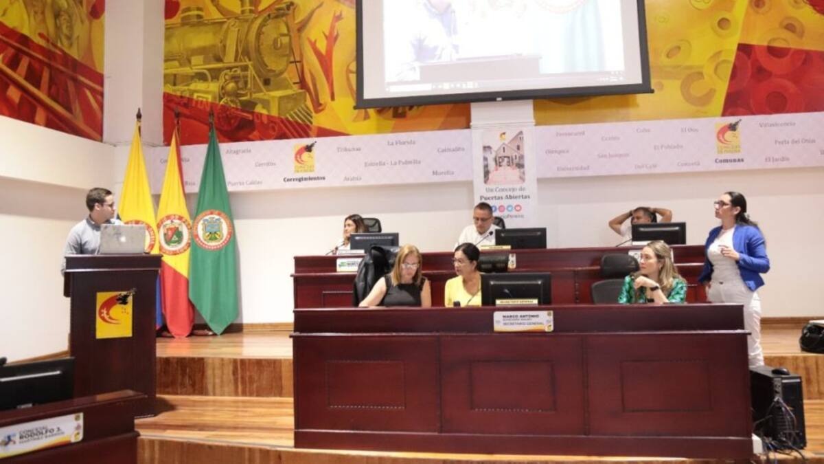 Concejala de Pereira denuncia politización en elección de Contraloría