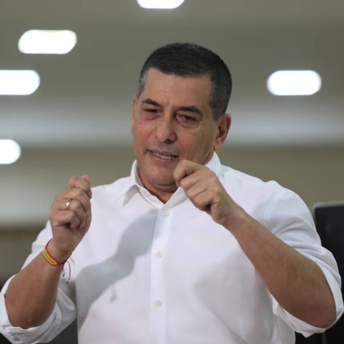 Alcalde de Cartagena demanda a la CREG ante Consejo de Estado: pide suspender multas por consumo