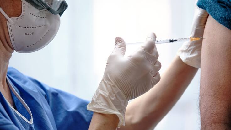 ¿Por qué debo esperar 3 meses para vacunarme después de un contagio de Covid-19?