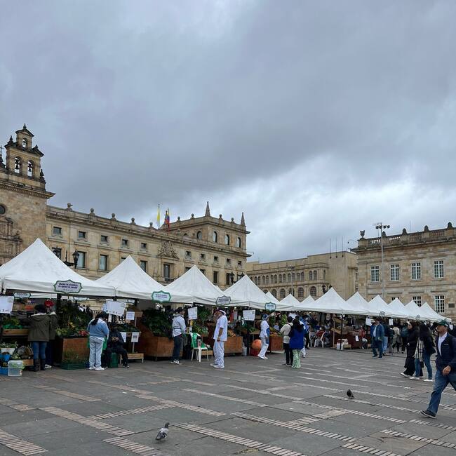 El Gran Mercado Campesino en la Plaza de Bolívar. Foto: Caracol Radio.