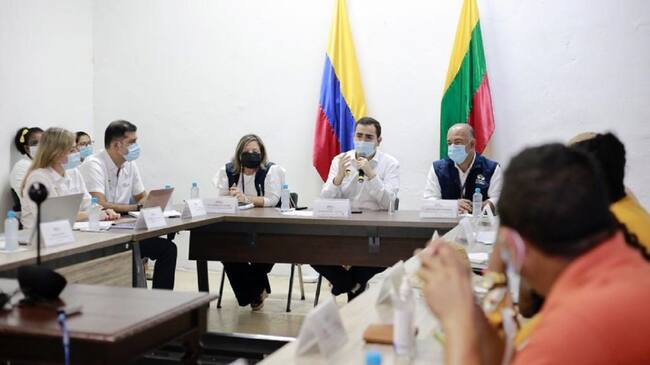 La reunión estuvo presidida por el Gobernador Vicente Blel y la secretaria de Educación, Verónica Monterrosa