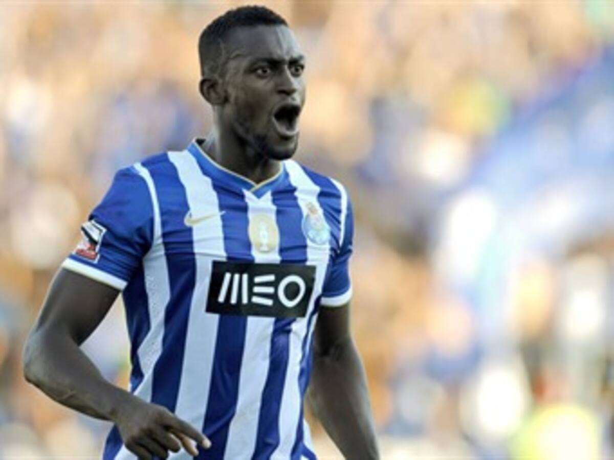 Porto necesita ganar ante Academia para mantenerse líder