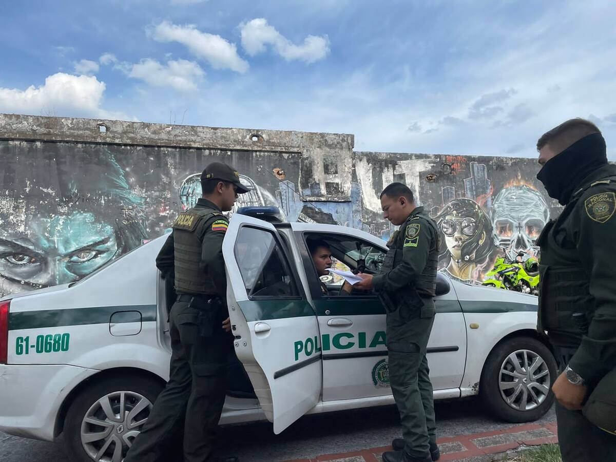 Una persona de talla baja le mordió la mano a un inspector de policía en Ibagué