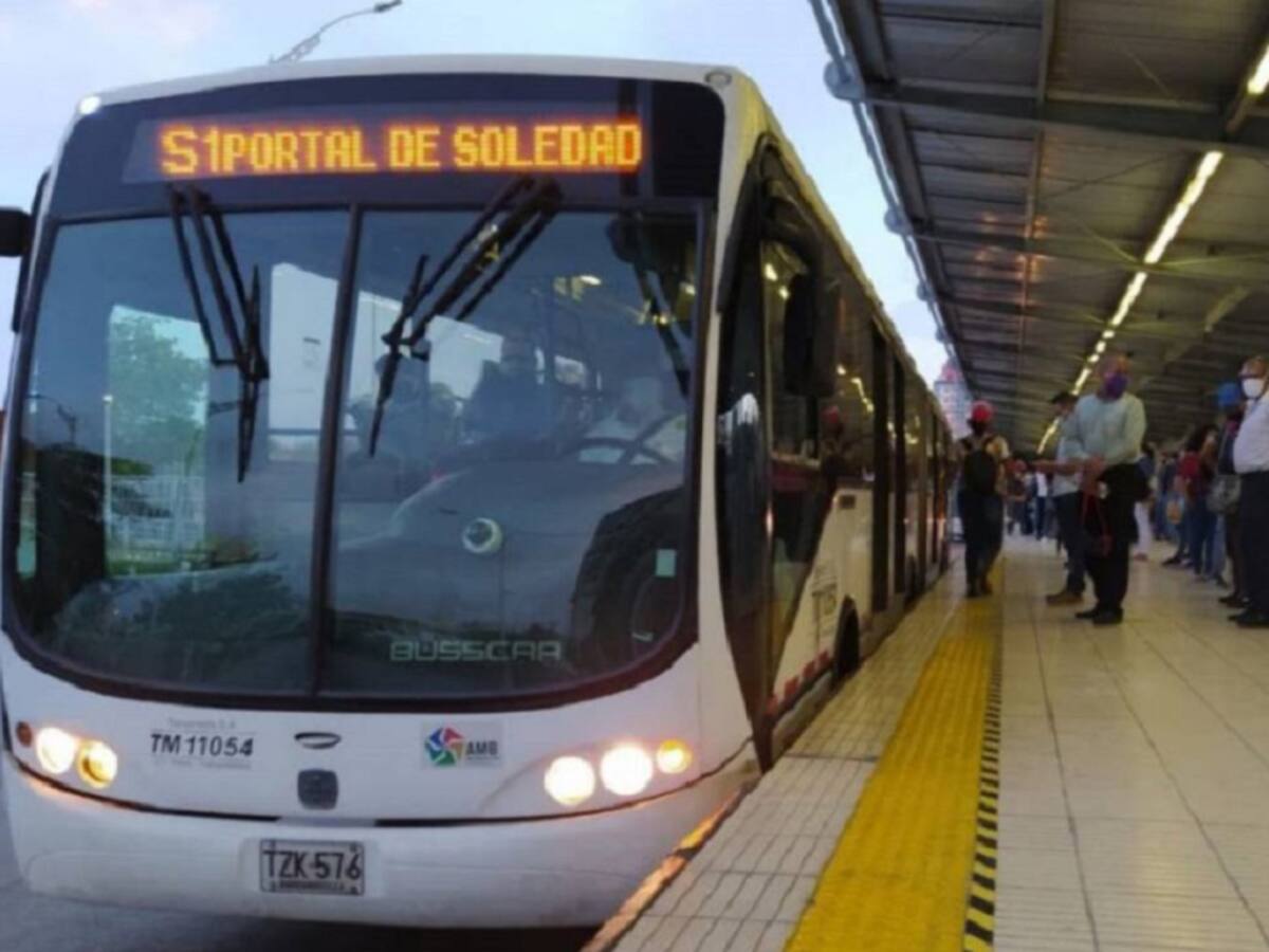 Más de 30.000 usuarios afectados por suspensión de Transmetro