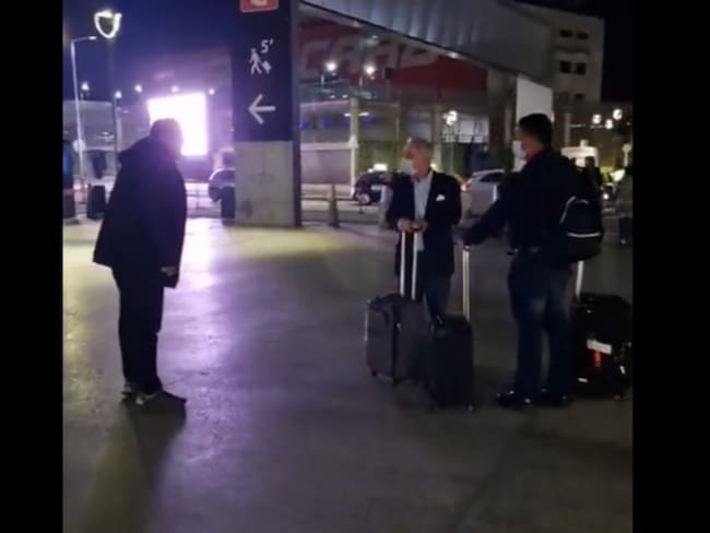 El expresidente de Colombia, Álvaro uribe, fue acusado de "paramilitar" y "asesino" en Argentina