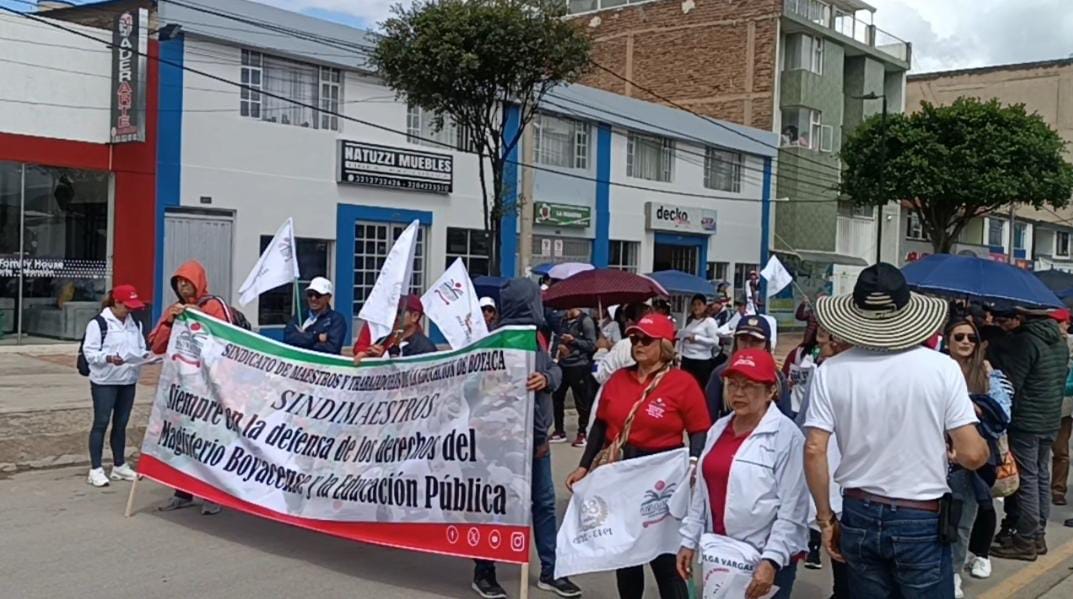Los maestros del departamento se sumarán a las protestas de este miércoles 12 de junio en las diferentes ciudades / Foto: Caracol Radio.