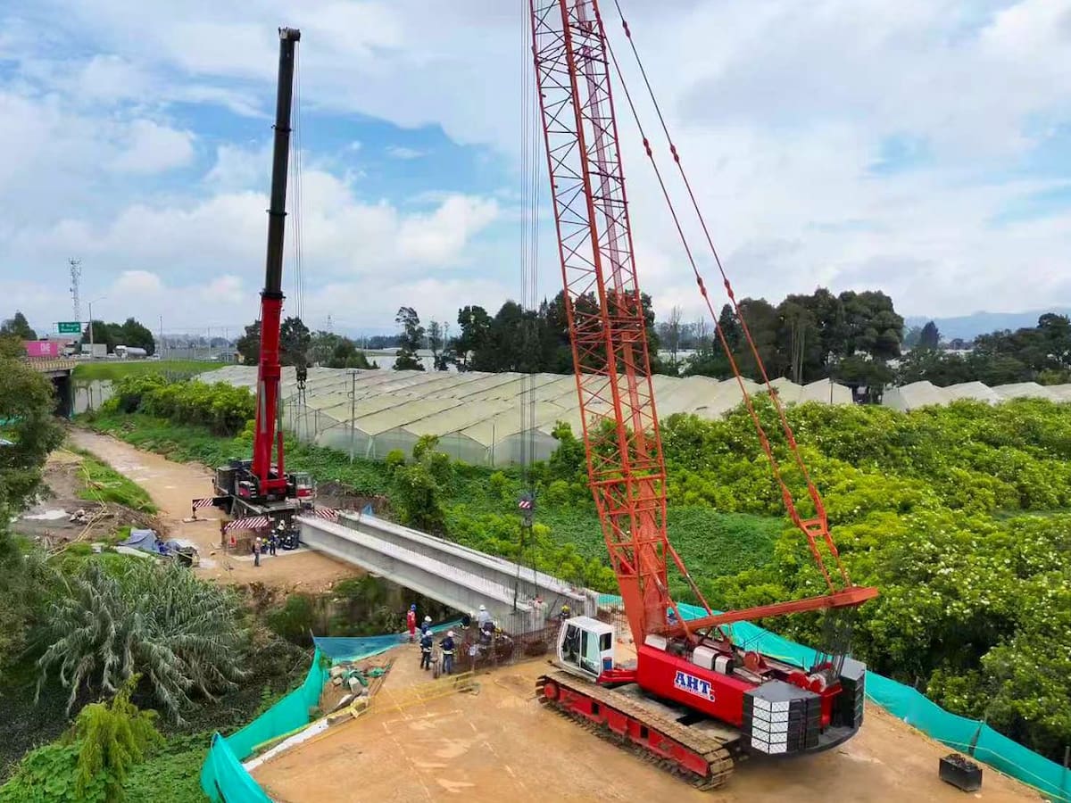 Inició la instalación de las vigas del primer de los cinco puentes del RegioTram de Occidente
