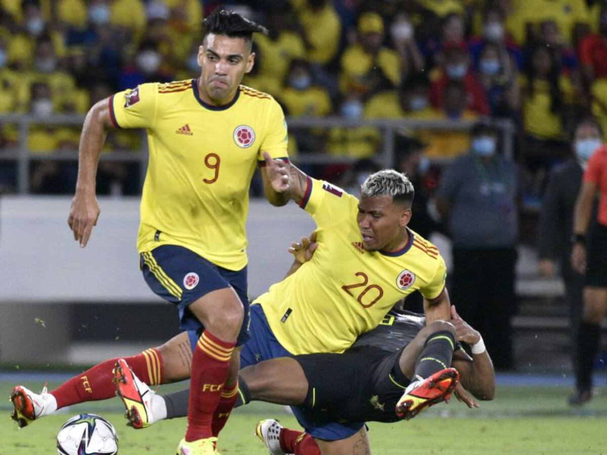 Colombia no pudo con Ecuador, pero ganó una posición en las Eliminatorias