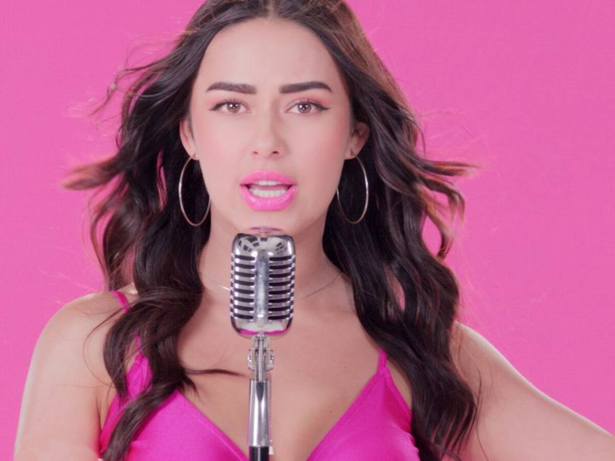 Carolyna Lara hace versión del clásico “Así no te amará jamás"