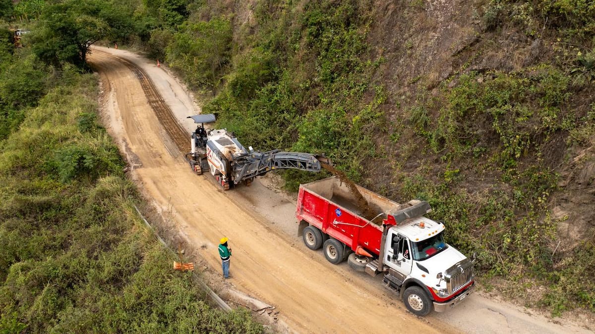Destinarán más de $22.000 millones para fortalecer la infraestructura vial en el Huila