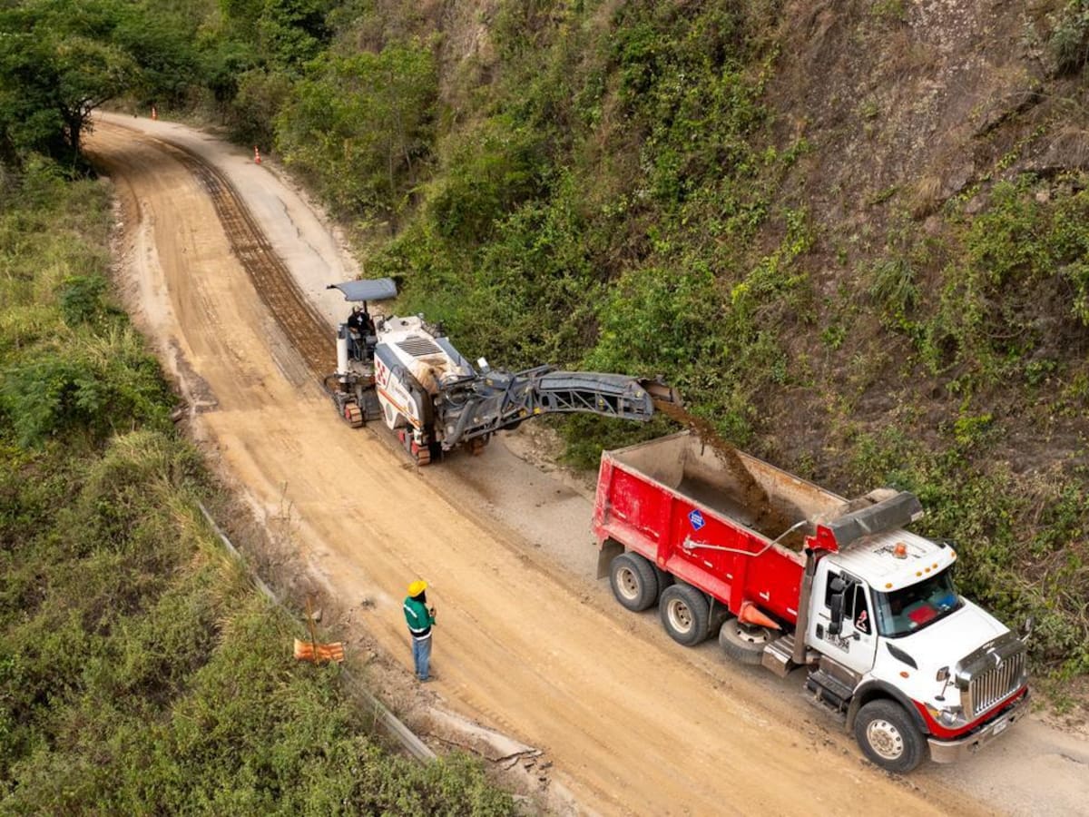 Destinarán más de $22.000 millones para fortalecer la infraestructura vial en el Huila