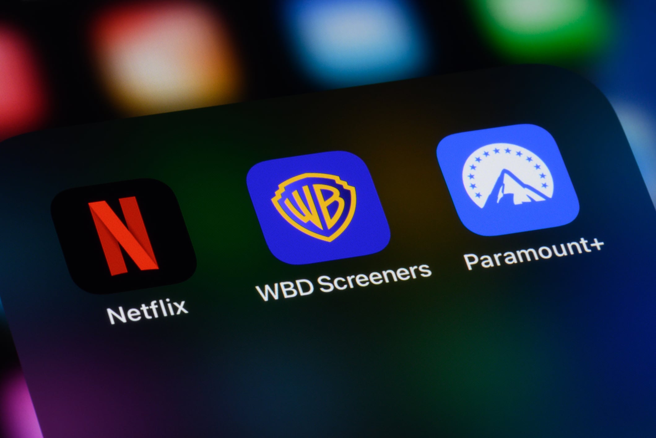 Logos de Netflix, Warner Bros y Paramount. Foto: Getty Images