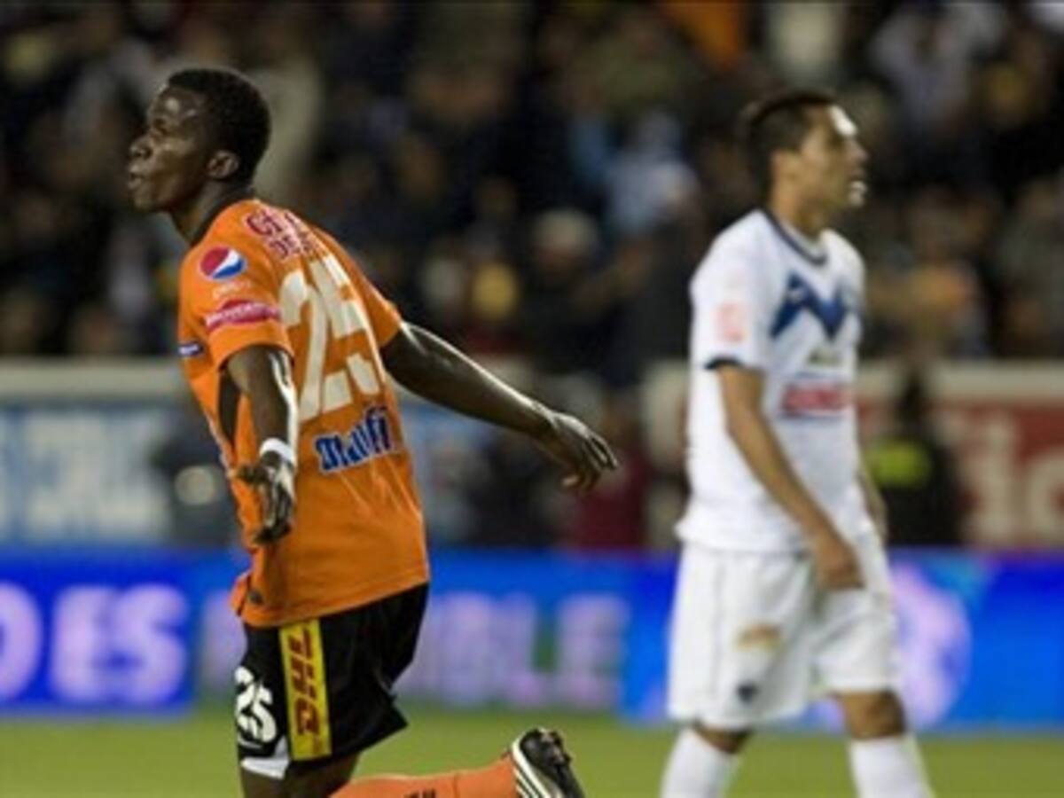 Franco Arizala salvó punto a Pachuca en cuartos de final del fútbol mexicano