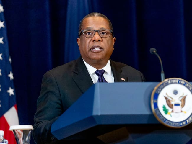 Impacto que tendría descertificación de EE.UU. a Colombia en lucha antidrogas: habla Brian Nichols