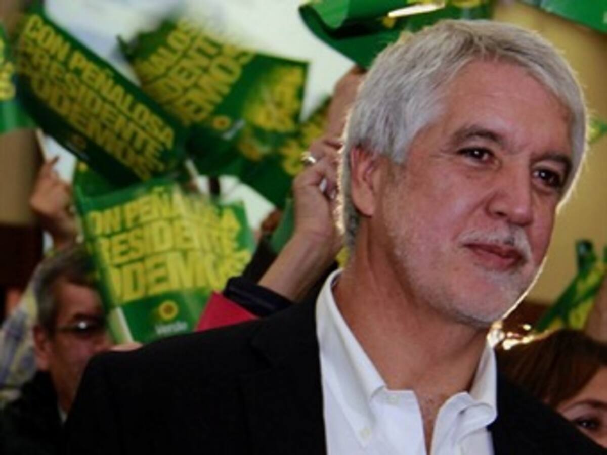 Santos se preocupa demasiado por el impacto de su imagen: Peñalosa