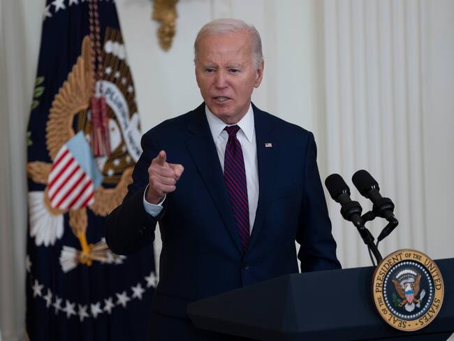Washington (United States Of America), 19/01/2024.- US President Joe Biden welcomes mayors attending the US Conference of Mayors Winter Meeting to the White House in Washington, DC, USA, 19 January 2024. EFE/EPA/Chris Kleponis / CNP / POOL