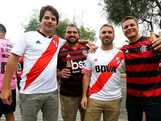 ¡Pura pasión! Así viven los hinchas la final de la Copa Libertadores