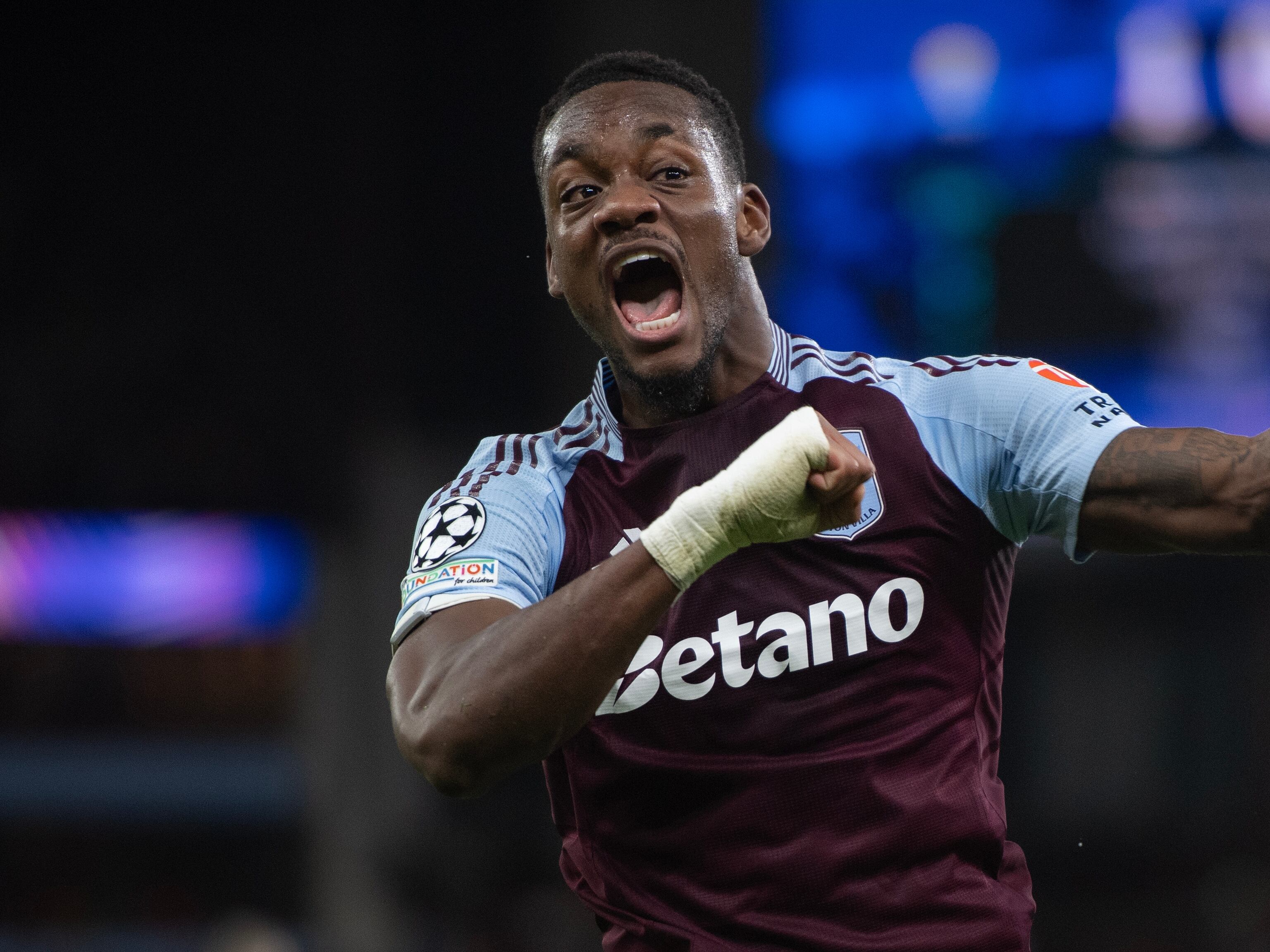 BIRMINGHAM, ENGLAND - OCTOBER 2: Jhon Duran of Aston Villa celebrates after the UEFA Champions League 2024/25 League Phase MD2 match between Aston Villa FC and FC Bayern Munchen at Villa Park on October 2, 2024 in Birmingham, England. (Photo by Joe Prior/Visionhaus via Getty Images)