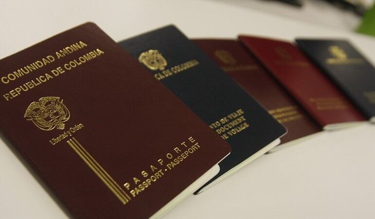 Solicitud pasaportes. Foto: COLPRENSA / CHRISTIAN CASTILLO M