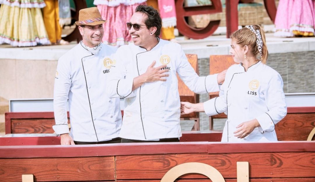 Frank Martínez junto a Gregorio Pernía y Liss Pereira