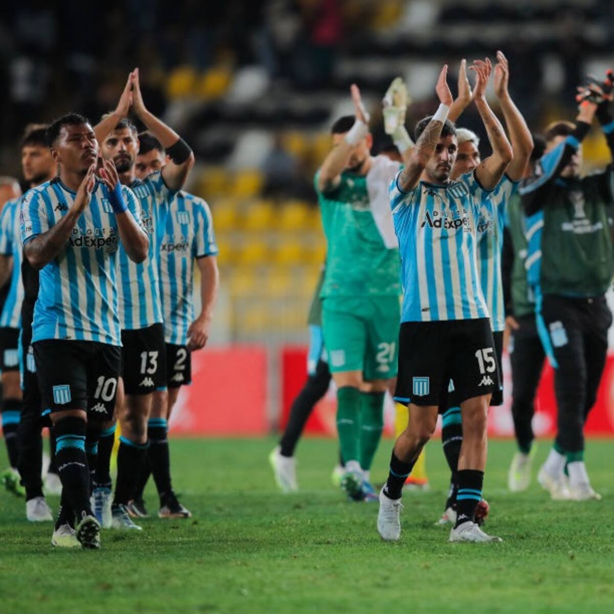 Juan Fernando Quintero volvió a jugar con Racing en triunfo por Sudamericana