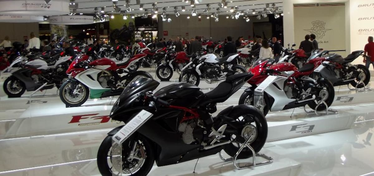 En Milán, Italia, se realizó uno de los eventos más importantes en el mundo del motociclismo. Participaron expertos y seguidores.