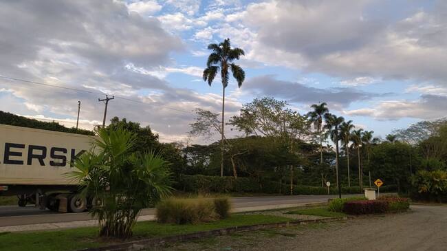 Vía Armenia-El Caimo. Iraka Mall